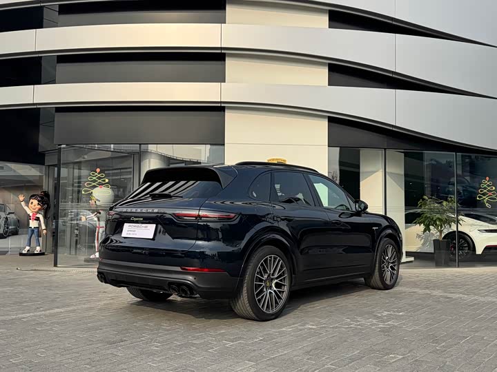 Фото 6 - Porsche Cayenne Hybrid