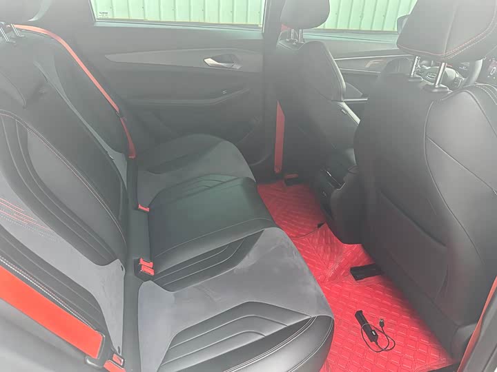 Фото 11 - Geely Binrui