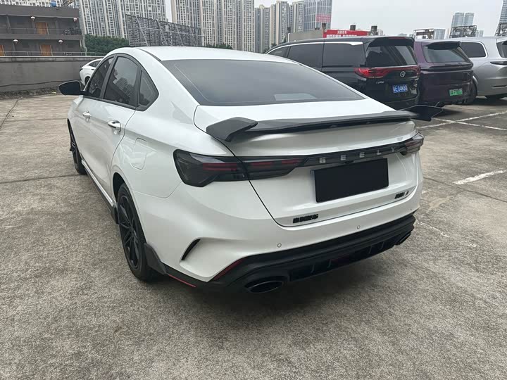 Фото 13 - Geely Binrui