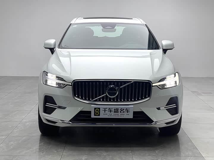 Фото 2 - Volvo XC60