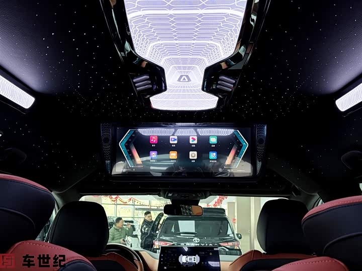 Фото 11 - Toyota Granvia