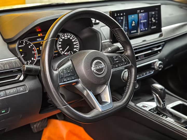 Фото 4 - Nissan Teana