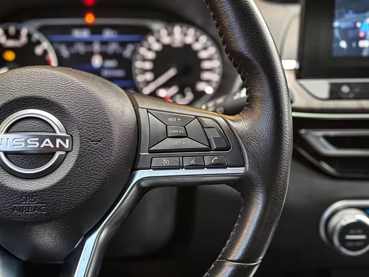 Фото 8 - Nissan Teana