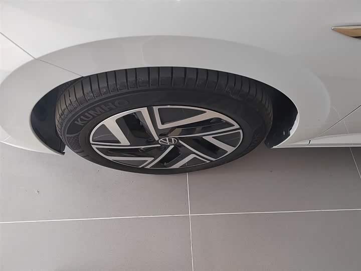 Фото 23 - Volkswagen Sagitar L