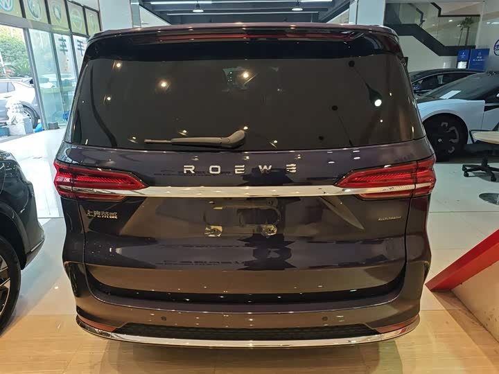 Фото 6 - Roewe iMax 8