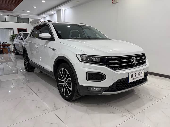 Фото 3 - Volkswagen T-Roc