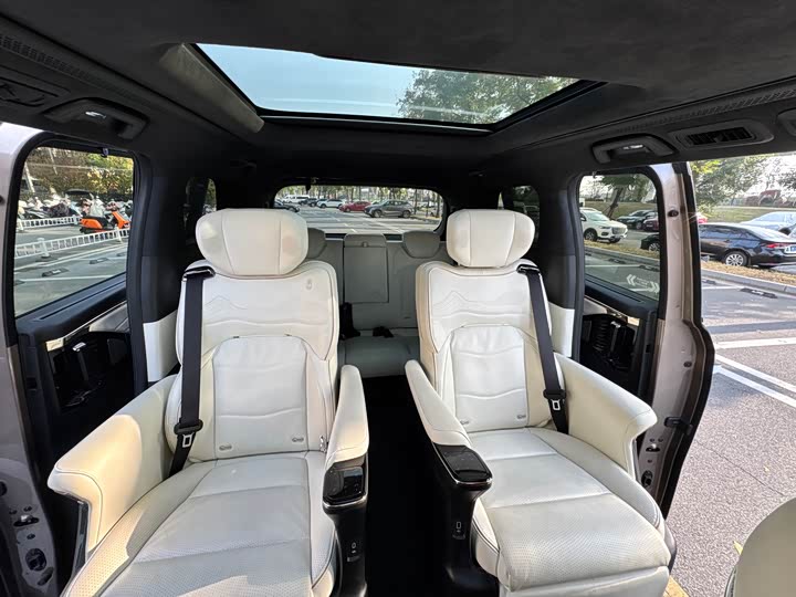 Фото 13 - GAC Trumpchi M8