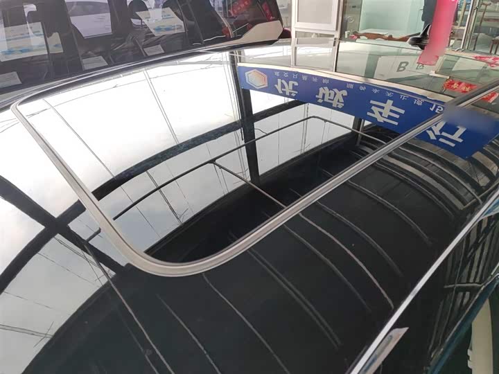 Фото 27 - Volkswagen Magotan