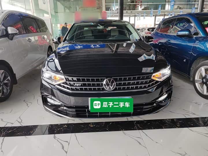 Фото 3 - Volkswagen Magotan