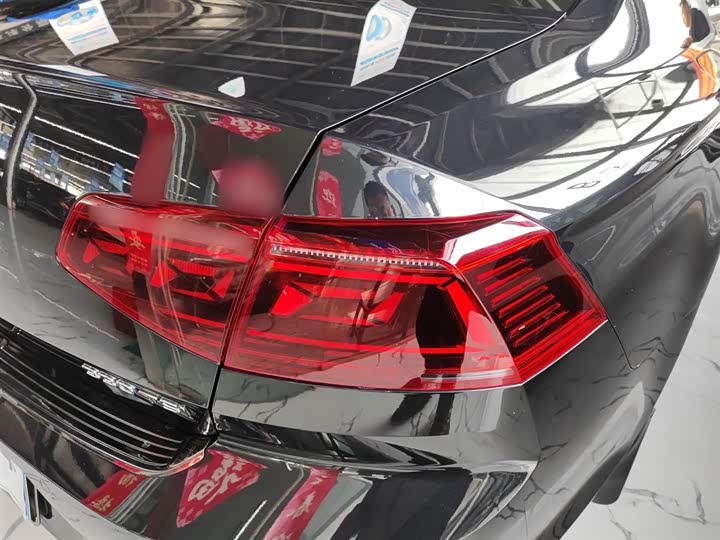 Фото 8 - Volkswagen Magotan