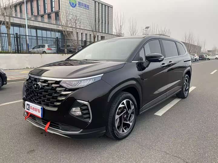 Фото 1 - Hyundai Custo