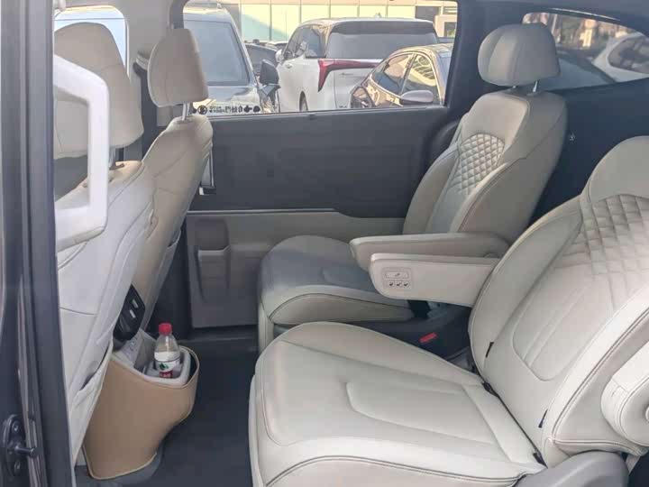 Фото 6 - Hyundai Custo