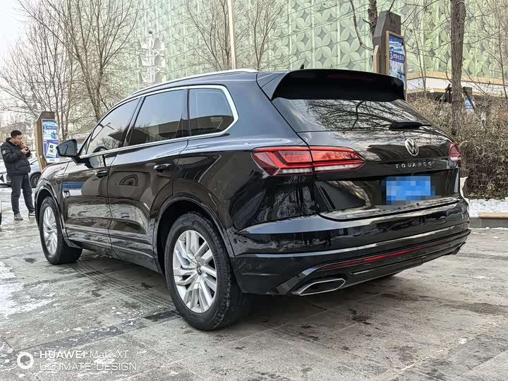 Фото 9 - Volkswagen Touareg