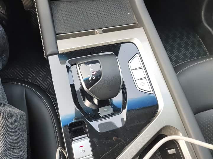 Фото 14 - Jetour X70