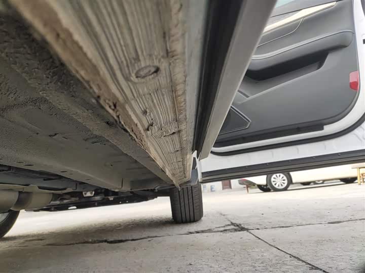 Фото 21 - Jetour X70