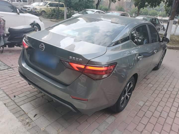 Фото 7 - Nissan Sylphy