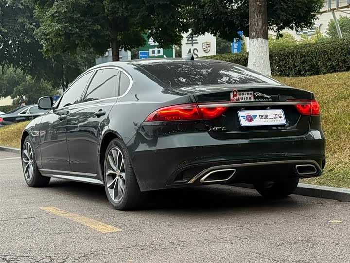 Фото 4 - Jaguar XF L