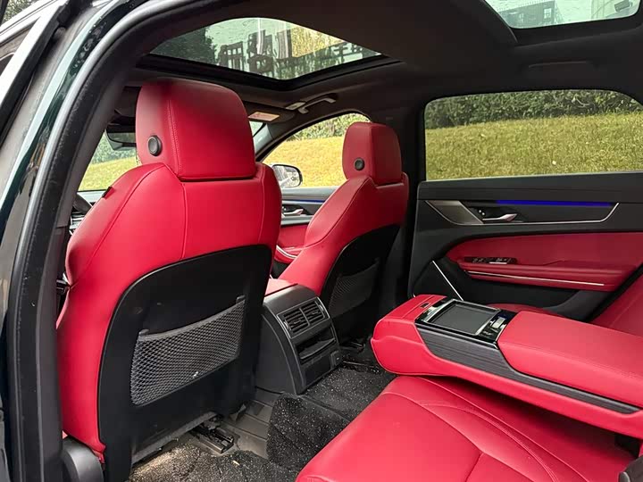 Фото 9 - Jaguar XF L