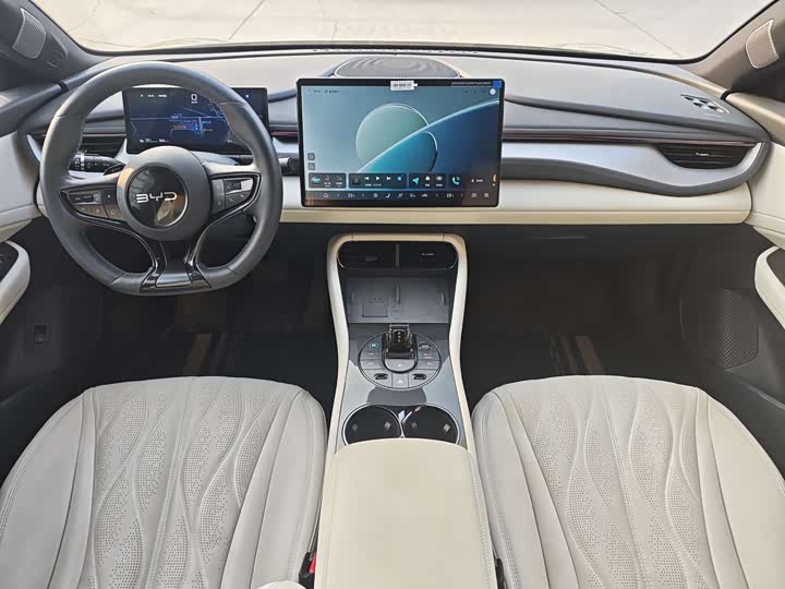 Фото 9 - BYD Seal 06 GT