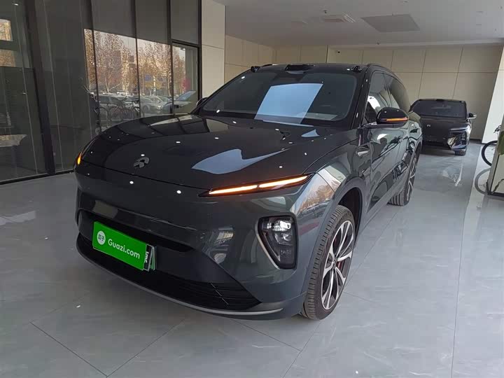 Фото 2 - Nio ES8