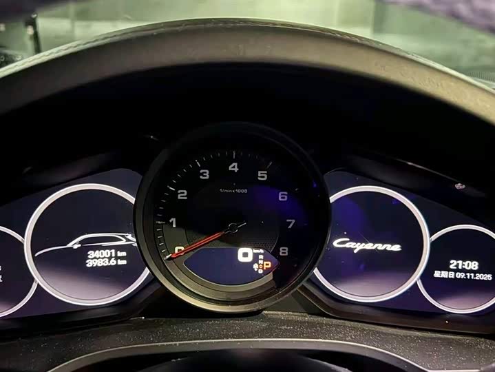 Фото 9 - Porsche Cayenne