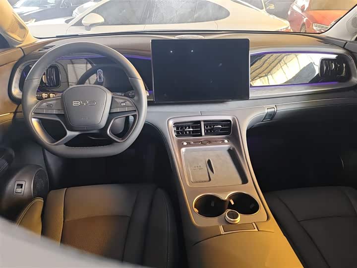 Фото 10 - BYD Sea Lion 07 DM-i Hybrid