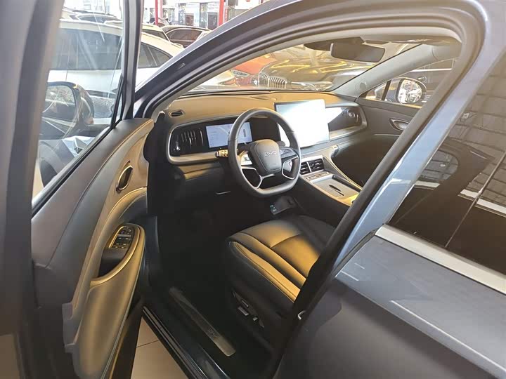 Фото 16 - BYD Sea Lion 07 DM-i Hybrid