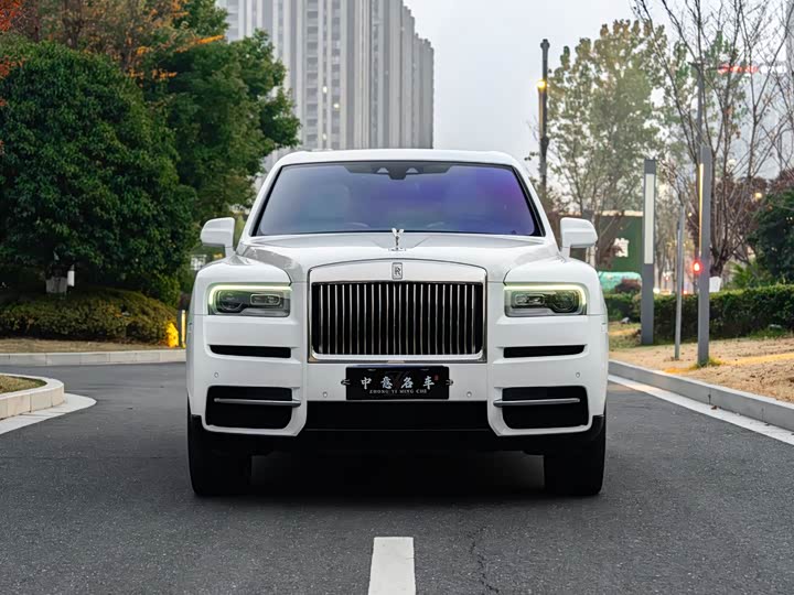 Фото 2 - Rolls-Royce Cullinan