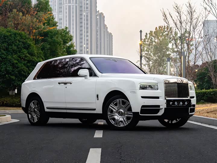 Фото 3 - Rolls-Royce Cullinan