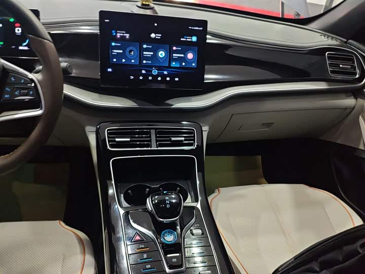 Фото 13 - BYD Qin Plus