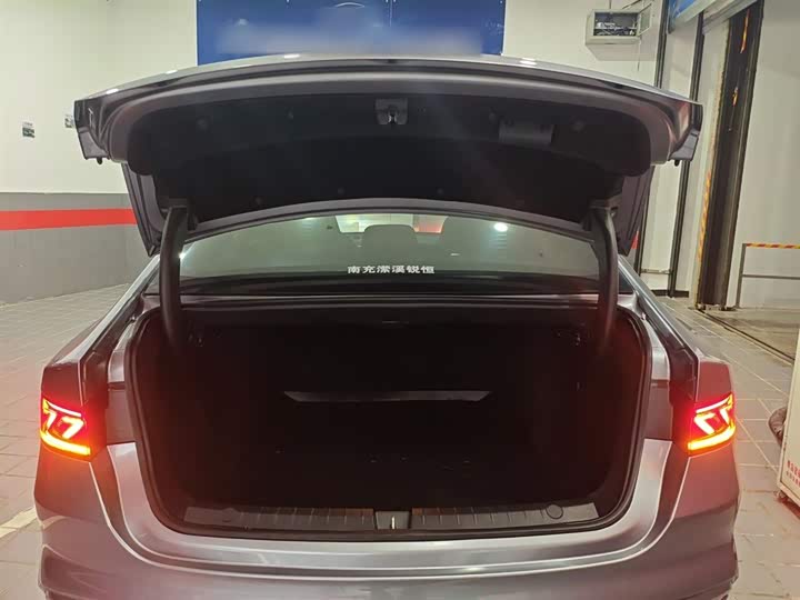 Фото 19 - BYD Qin Plus