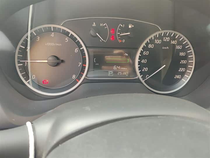 Фото 4 - Nissan Sylphy