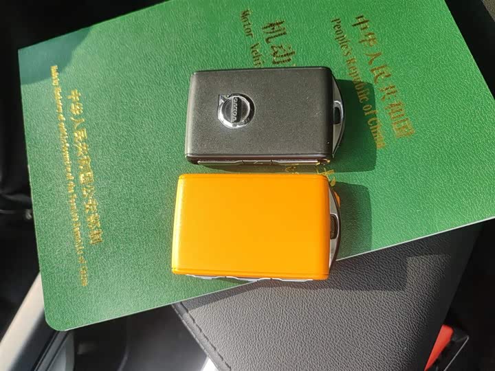 Фото 9 - Volvo S60