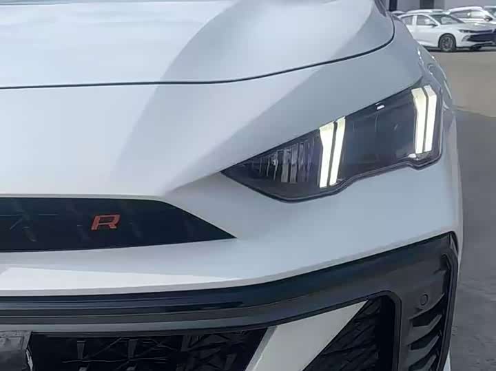 Фото 20 - GAC Trumpchi Empow R