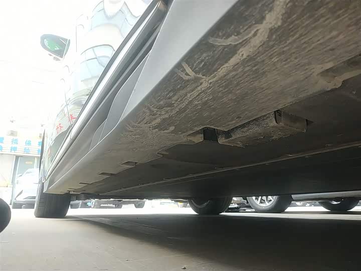 Фото 22 - BYD Han