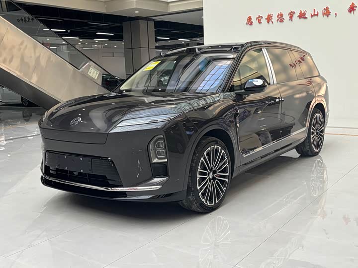 Фото 1 - Nio ES8