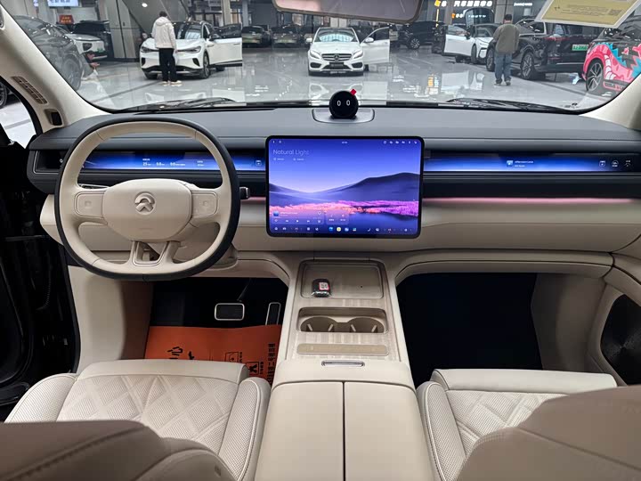 Фото 11 - Nio ES8