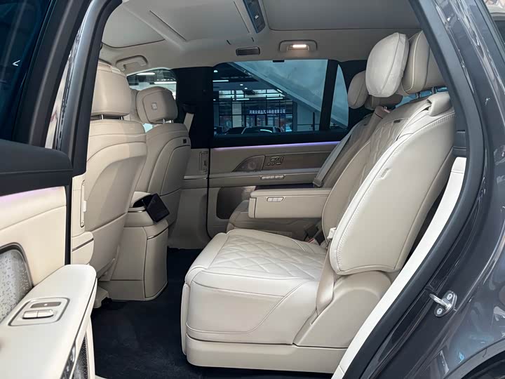 Фото 13 - Nio ES8