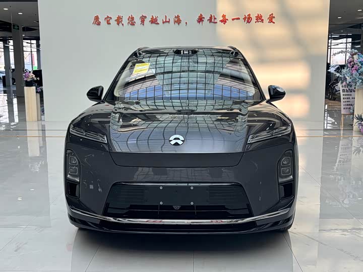 Фото 2 - Nio ES8