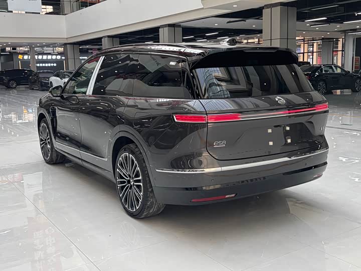 Фото 5 - Nio ES8