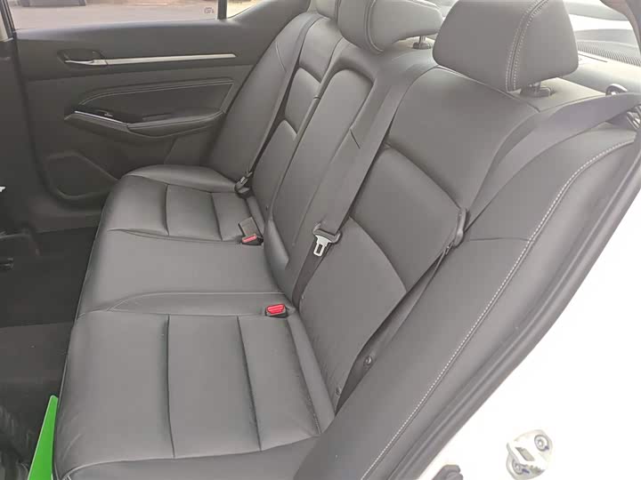 Фото 17 - Nissan Teana