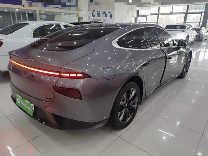 Фото 7 - XPeng P7