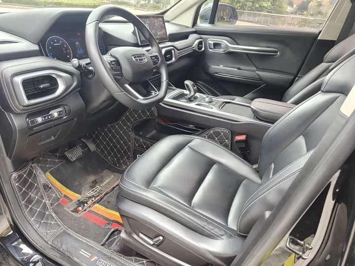 Фото 12 - Geely Okavango