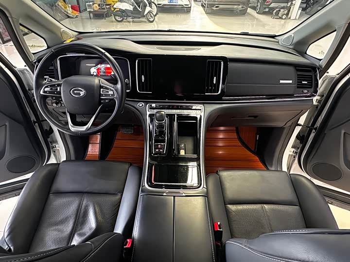 Фото 11 - GAC Trumpchi M8