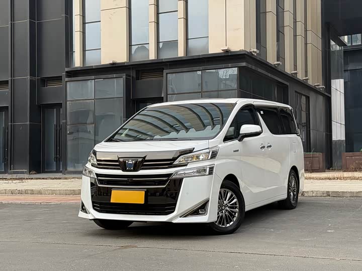 Фото 1 - Toyota Vellfire