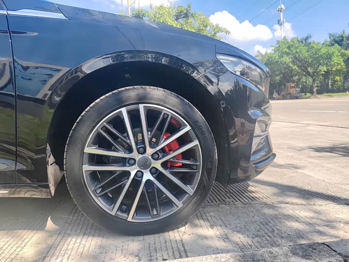 Фото 10 - Geely Preface