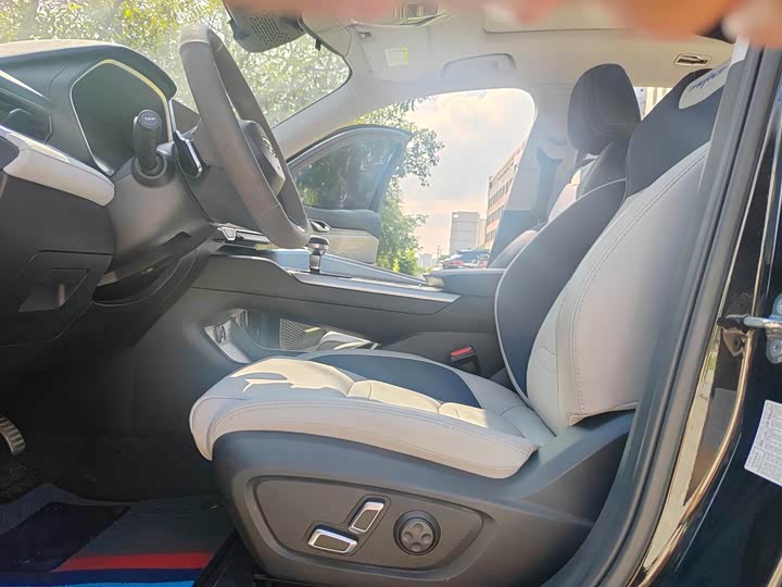 Фото 5 - Geely Preface