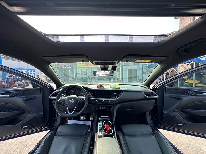 Фото 10 - Buick Regal