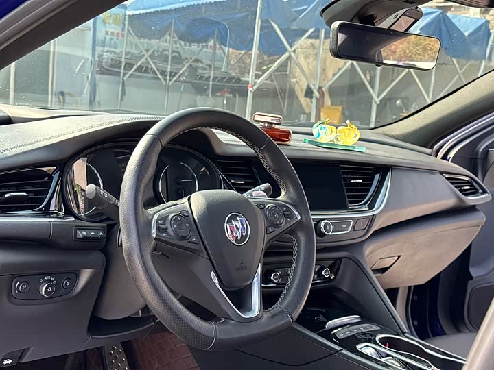 Фото 17 - Buick Regal