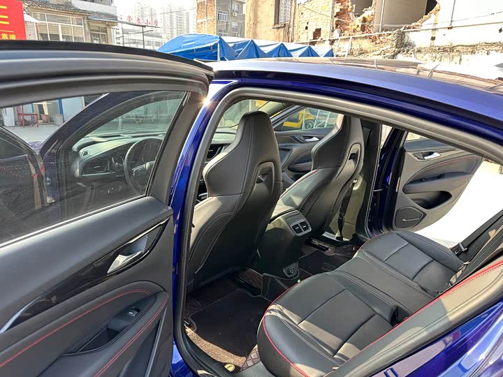 Фото 8 - Buick Regal